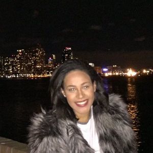 Meet your Posher, Christina